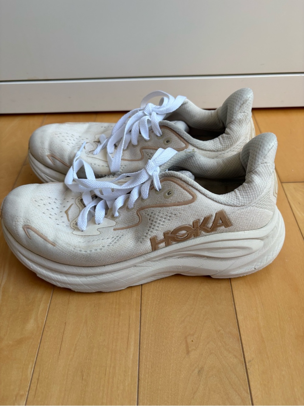Hoka Women's White and Beige Clifton 10 Running Shoes
